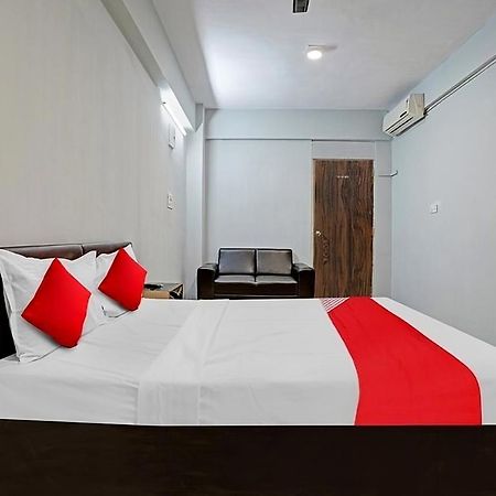 Hotel Welcome, Vip Road Vesu Súrat Exteriér fotografie